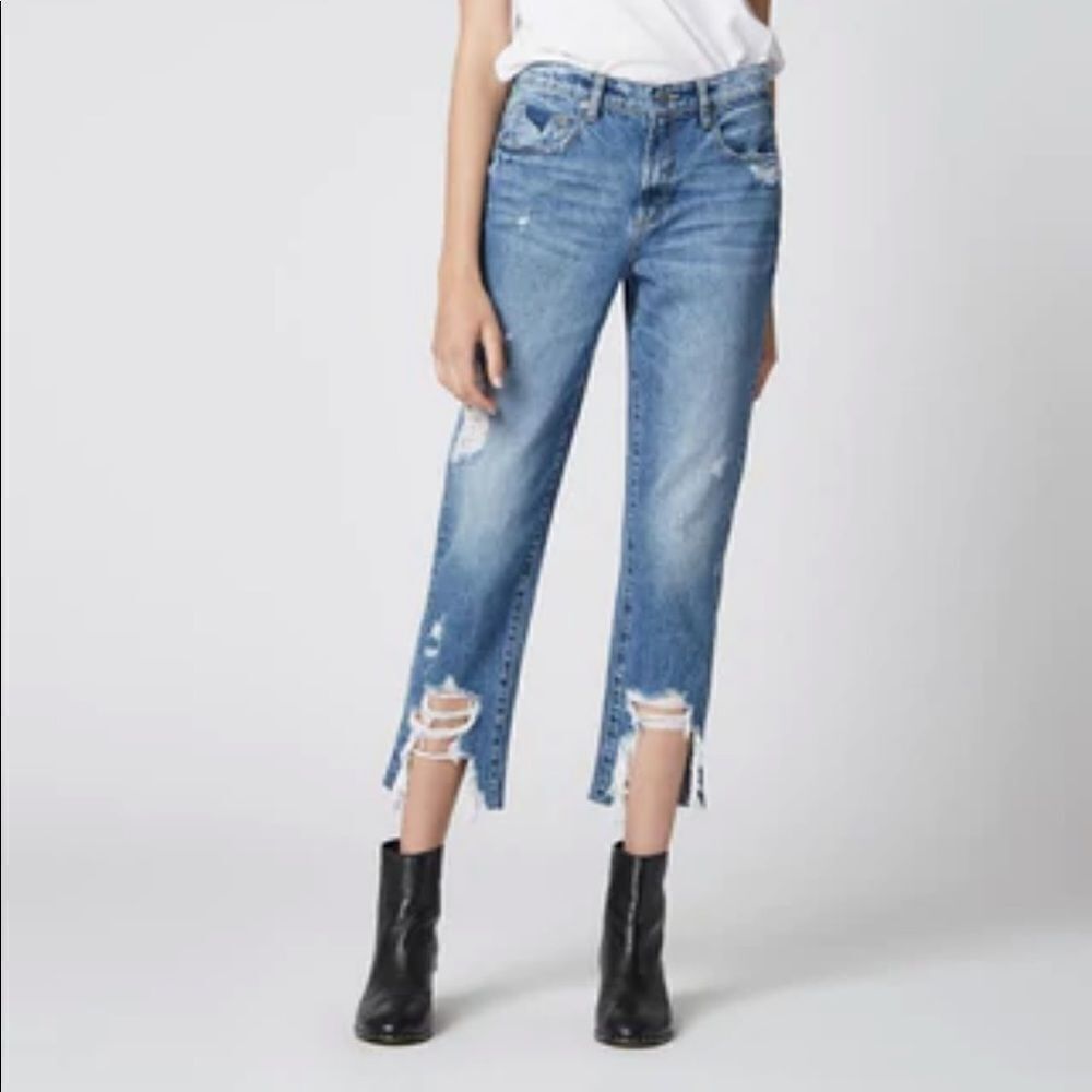 BLANKNYC
THE MADISON HIGH RISE DESTROYED CROPPED JEANS